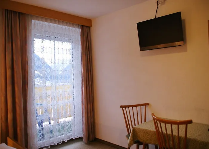 בית הארחה Haus Venetblick 3*