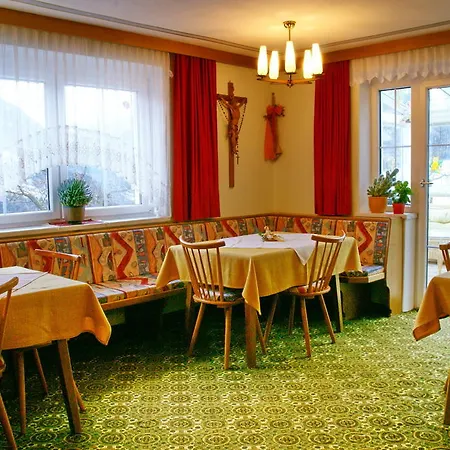 Haus Venetblick Guest house Wenns